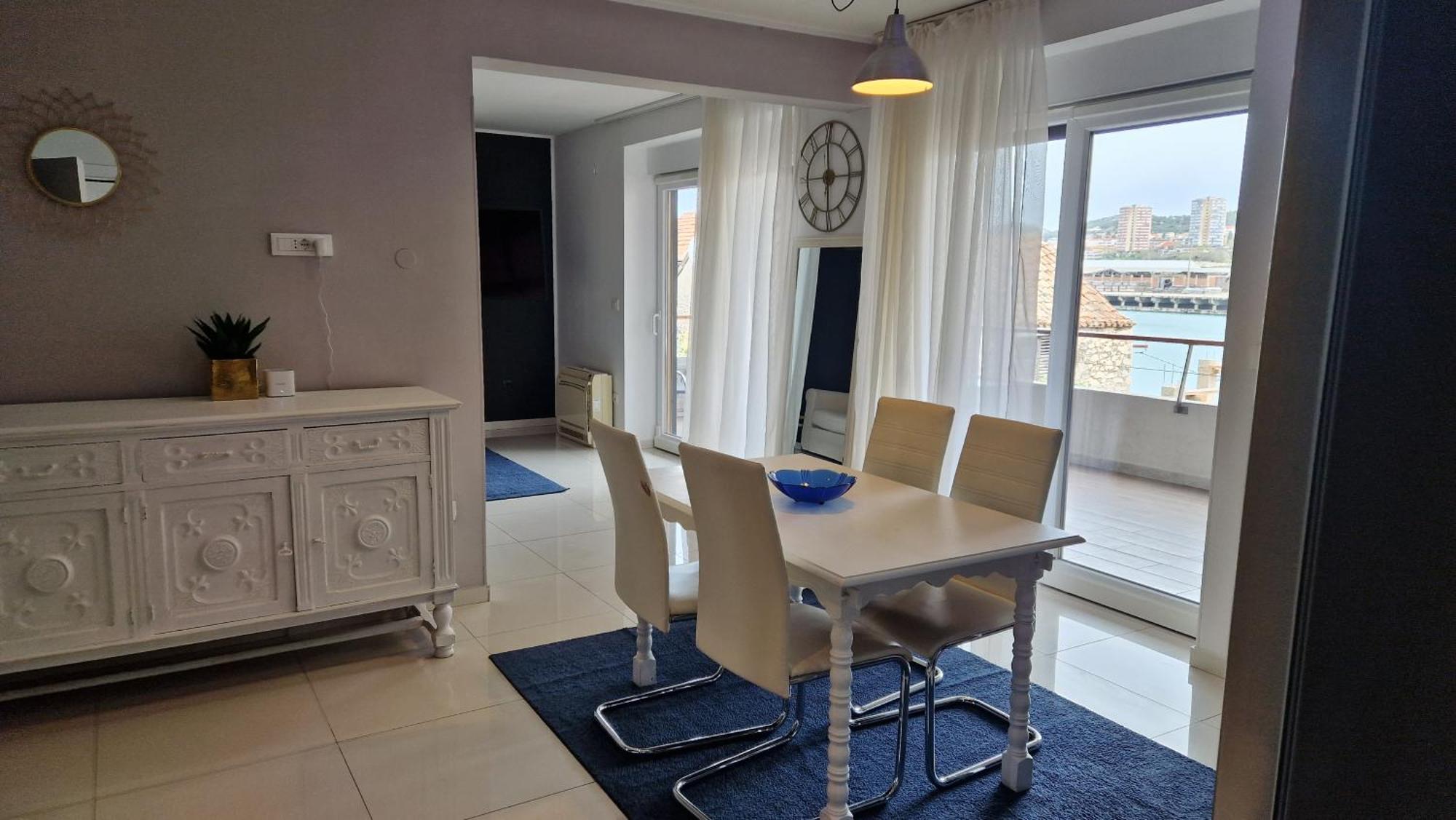 Hotel Basic Mansion + à Šibenik Extérieur photo