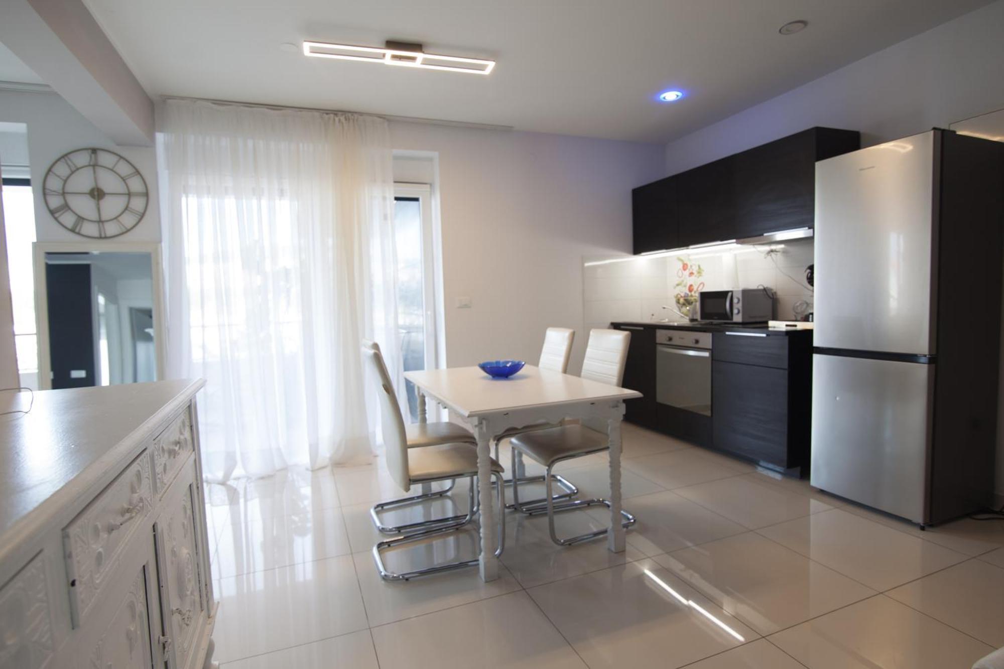 Hotel Basic Mansion + à Šibenik Extérieur photo