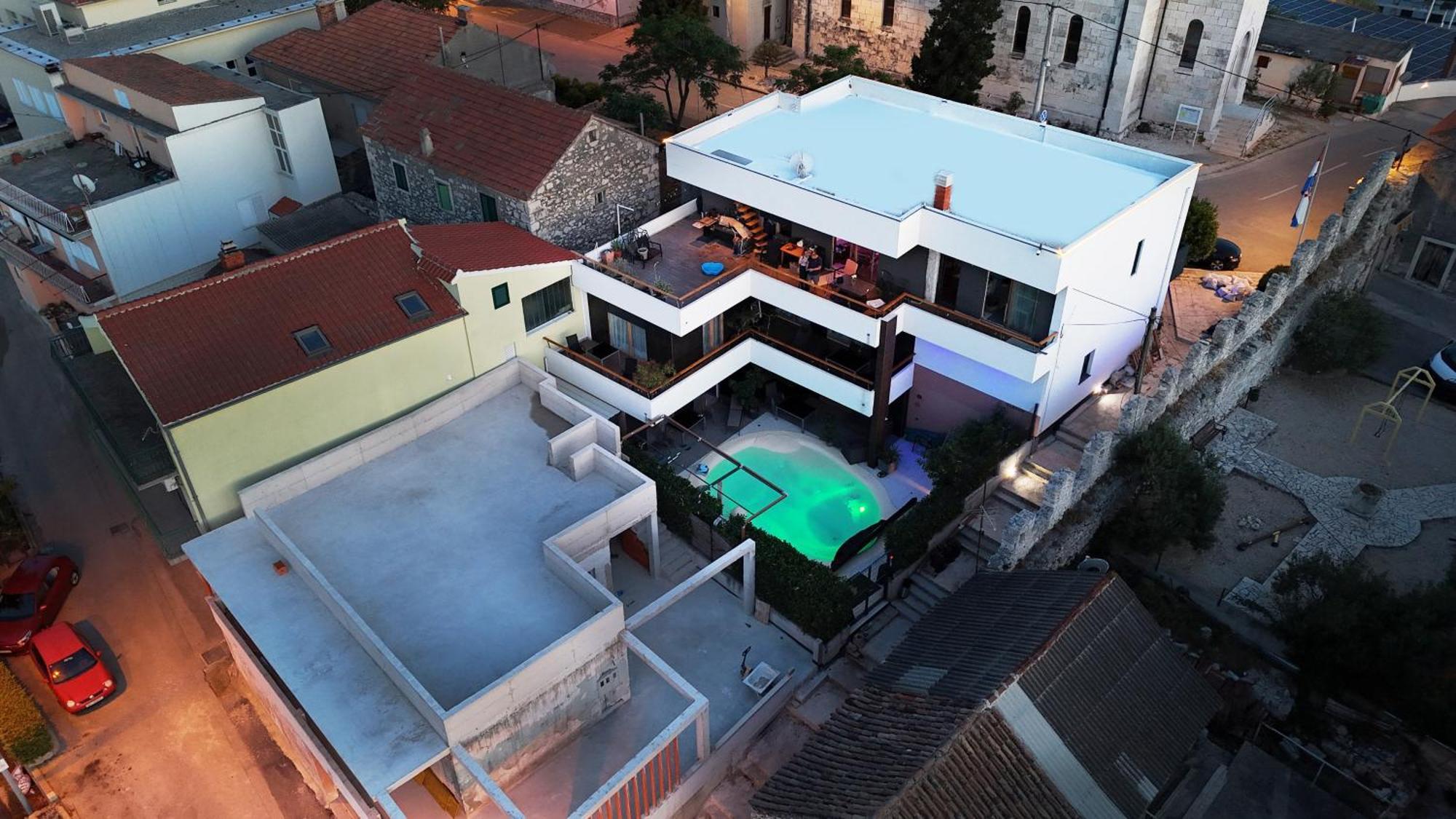 Hotel Basic Mansion + à Šibenik Extérieur photo